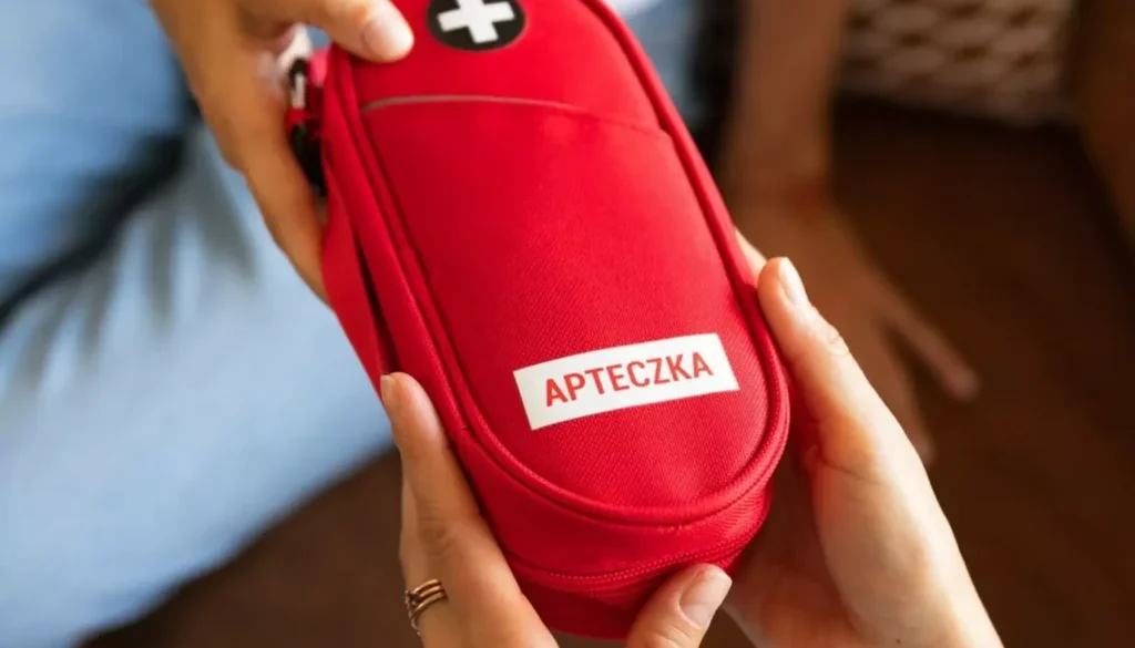 Apteczka-Medomax-1536x1536